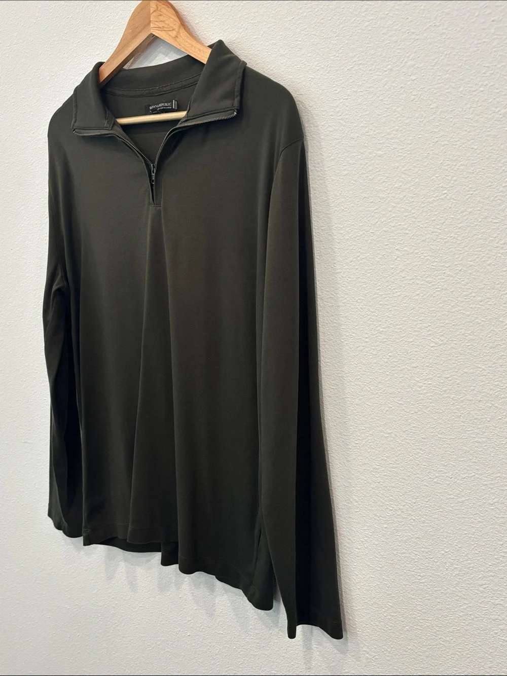 Banana Republic Men's Olive Half-Zip Pullover